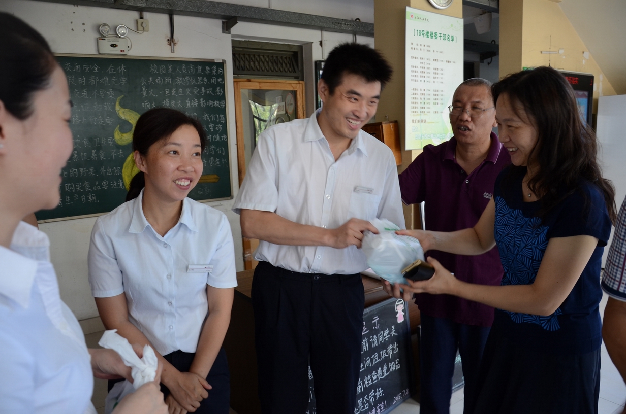 2015年暑期校领导慰问 047